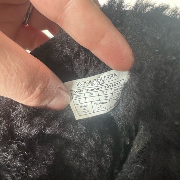 Koolaburra By Ugg | Black Victoria Short Boots | Size 7 - Picture 7 of 8